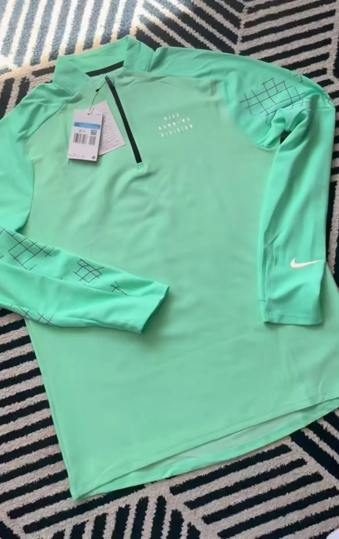 Green quick drying clothes